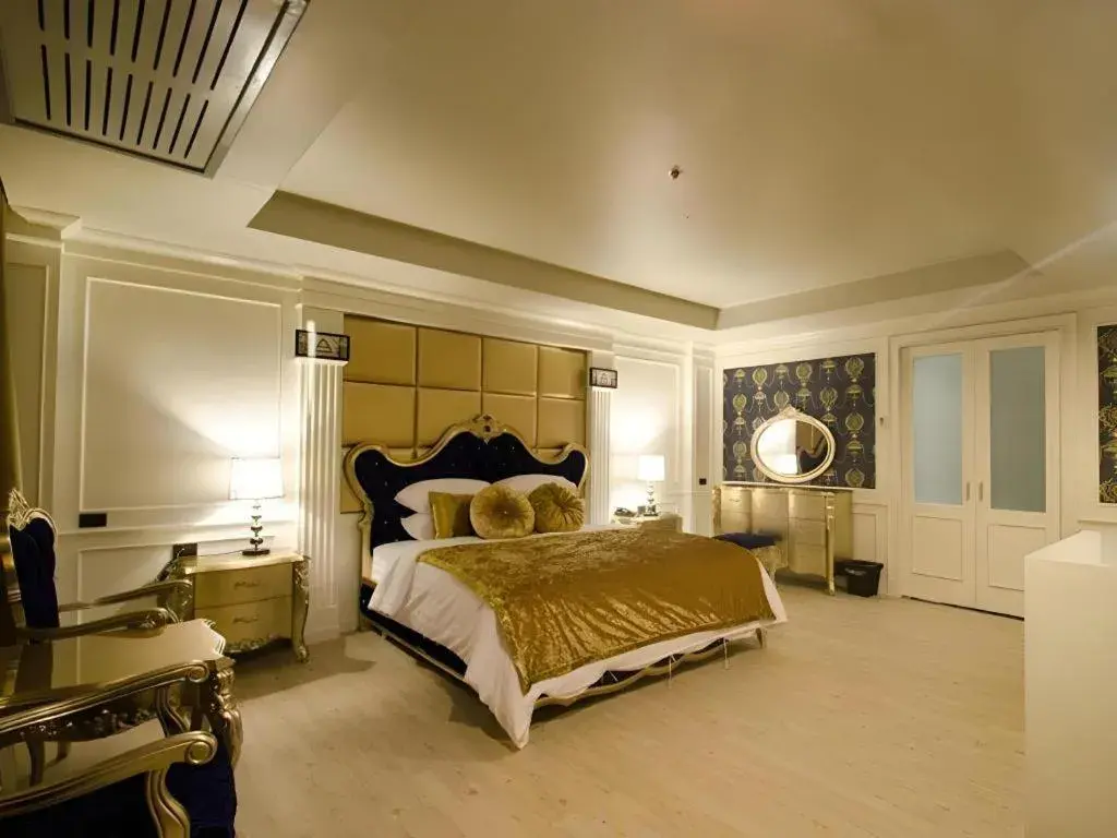 Bed in Alvarez Hotel Bed in Alvarez Hotel