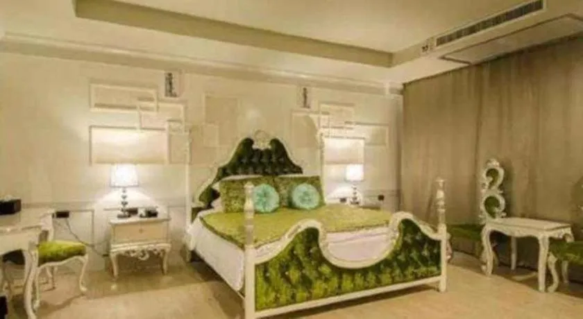 Bed in Alvarez Hotel