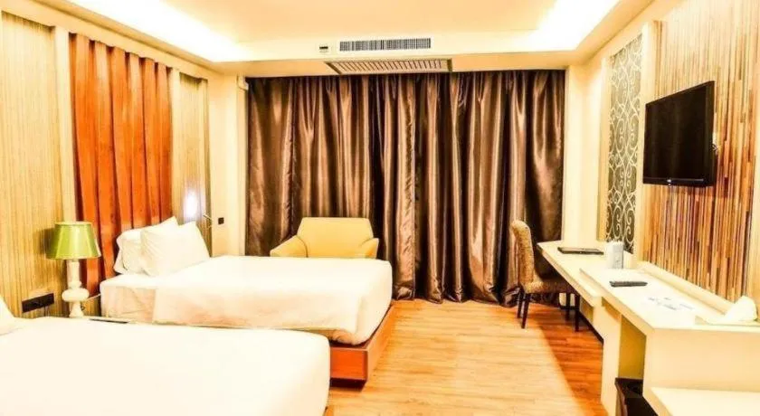 Bed in Alvarez Hotel