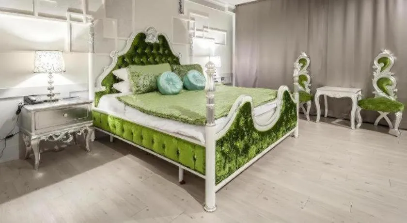 Bed in Alvarez Hotel