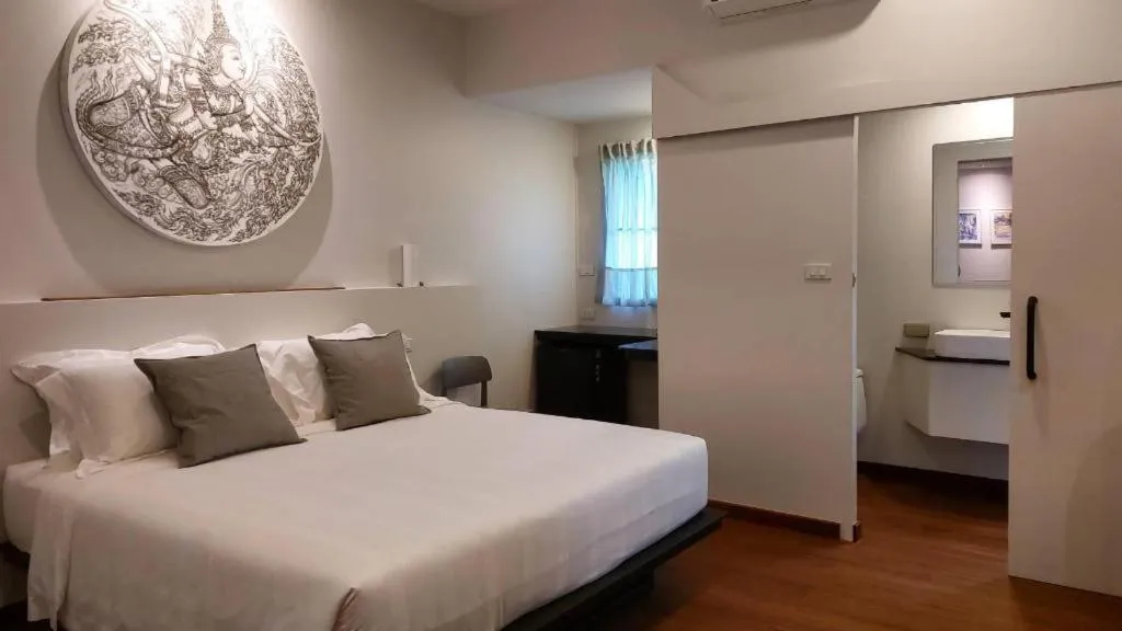 Bed in Silp-Pa Phra Nakhon Si Ayutthaya Hotel