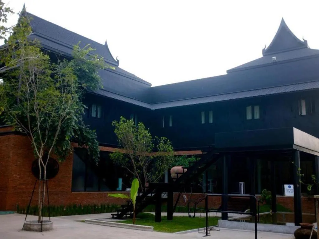 Silp-Pa Phra Nakhon Si Ayutthaya Hotel