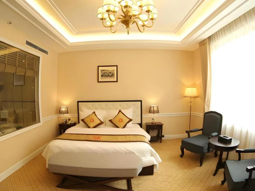Bed in Phoenix Resort Bac Ninh