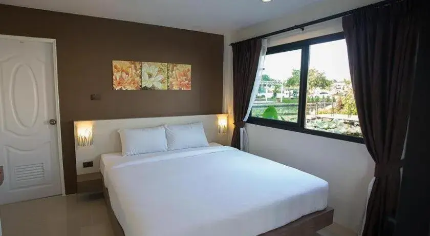 Bed in Bua Tara Resort Bed in Bua Tara Resort