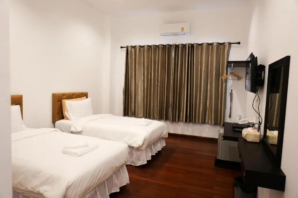 Bed in Rajapruek Place