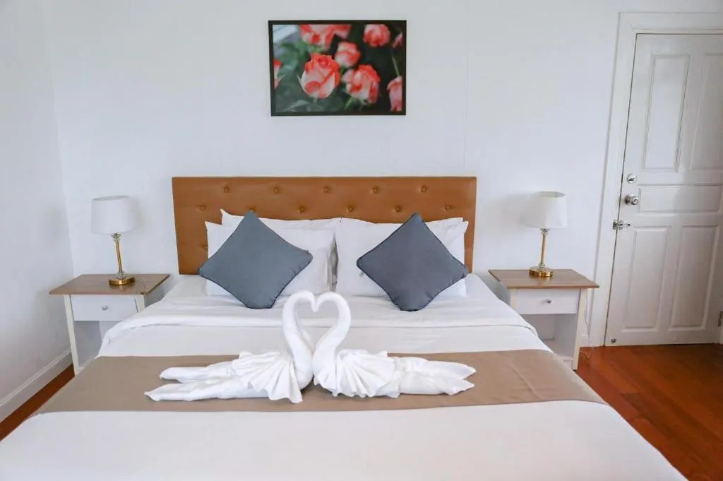 Bed in Rajapruek Place