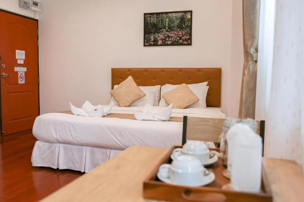 Bed in Rajapruek Place