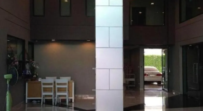 Ipremium Sukhumvit 81 Hotel