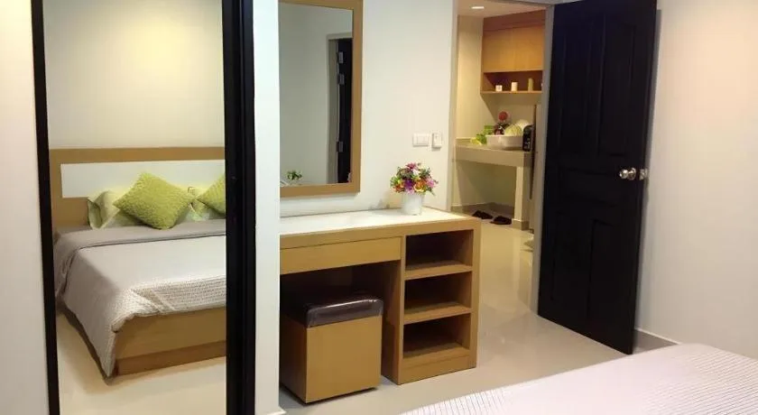 Bed in Ipremium Sukhumvit 81 Hotel
