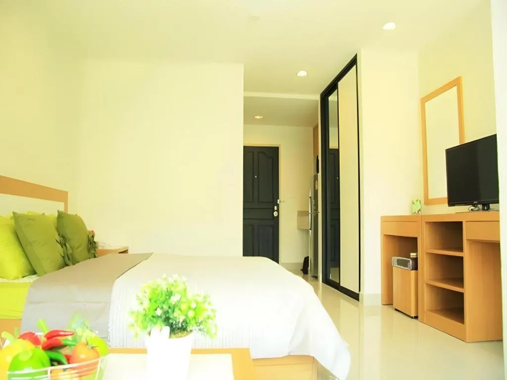Bed in Ipremium Sukhumvit 81 Hotel
