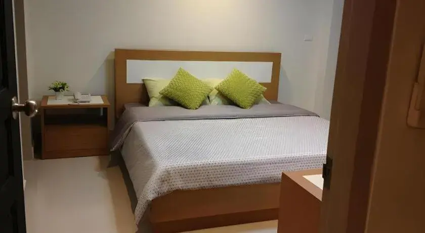 Bed in Ipremium Sukhumvit 81 Hotel Bed in Ipremium Sukhumvit 81 Hotel