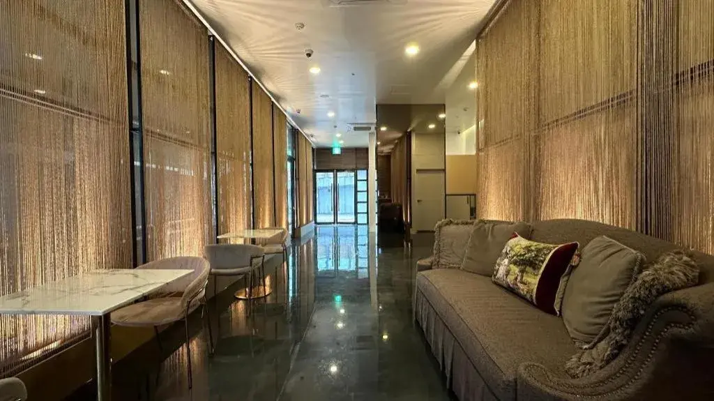 Bed in Hotel Bridge Bed in Hotel Bridge