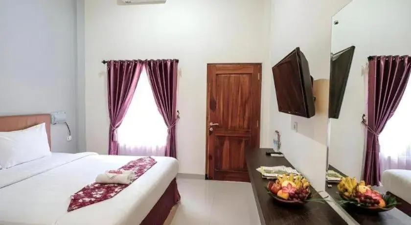 Bed in Malioboro Garden Hotel Yogyakarta Bed in Malioboro Garden Hotel Yogyakarta