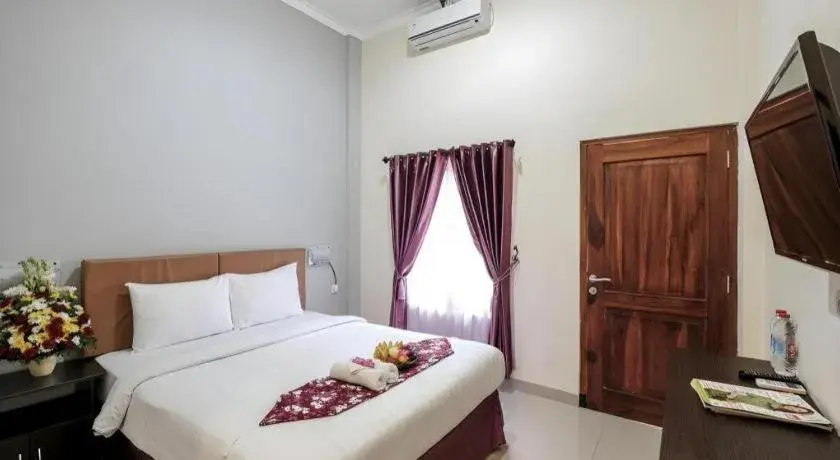 Bed in Malioboro Garden Hotel Yogyakarta Bed in Malioboro Garden Hotel Yogyakarta