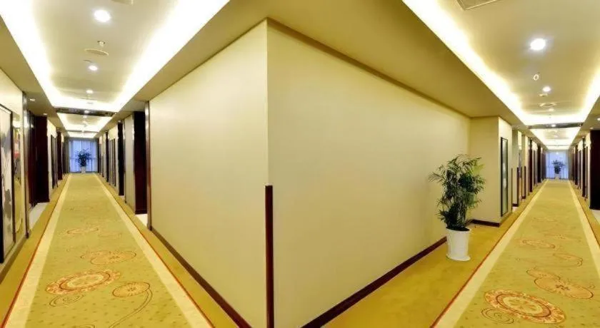 GreenTree Eastern Zigong Huashang International City Huichuan Road Hotel