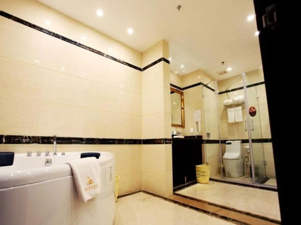 GreenTree Eastern Zigong Huashang International City Huichuan Road Hotel
