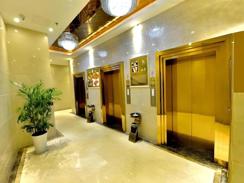 GreenTree Eastern Zigong Huashang International City Huichuan Road Hotel