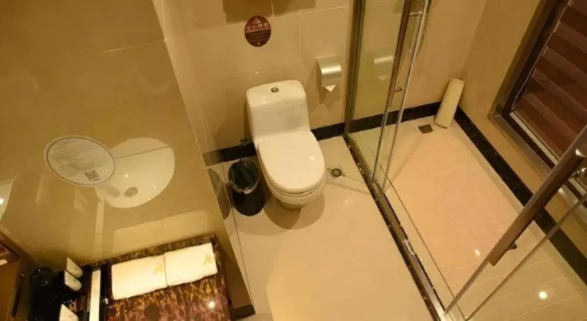 GreenTree Eastern Zigong Huashang International City Huichuan Road Hotel