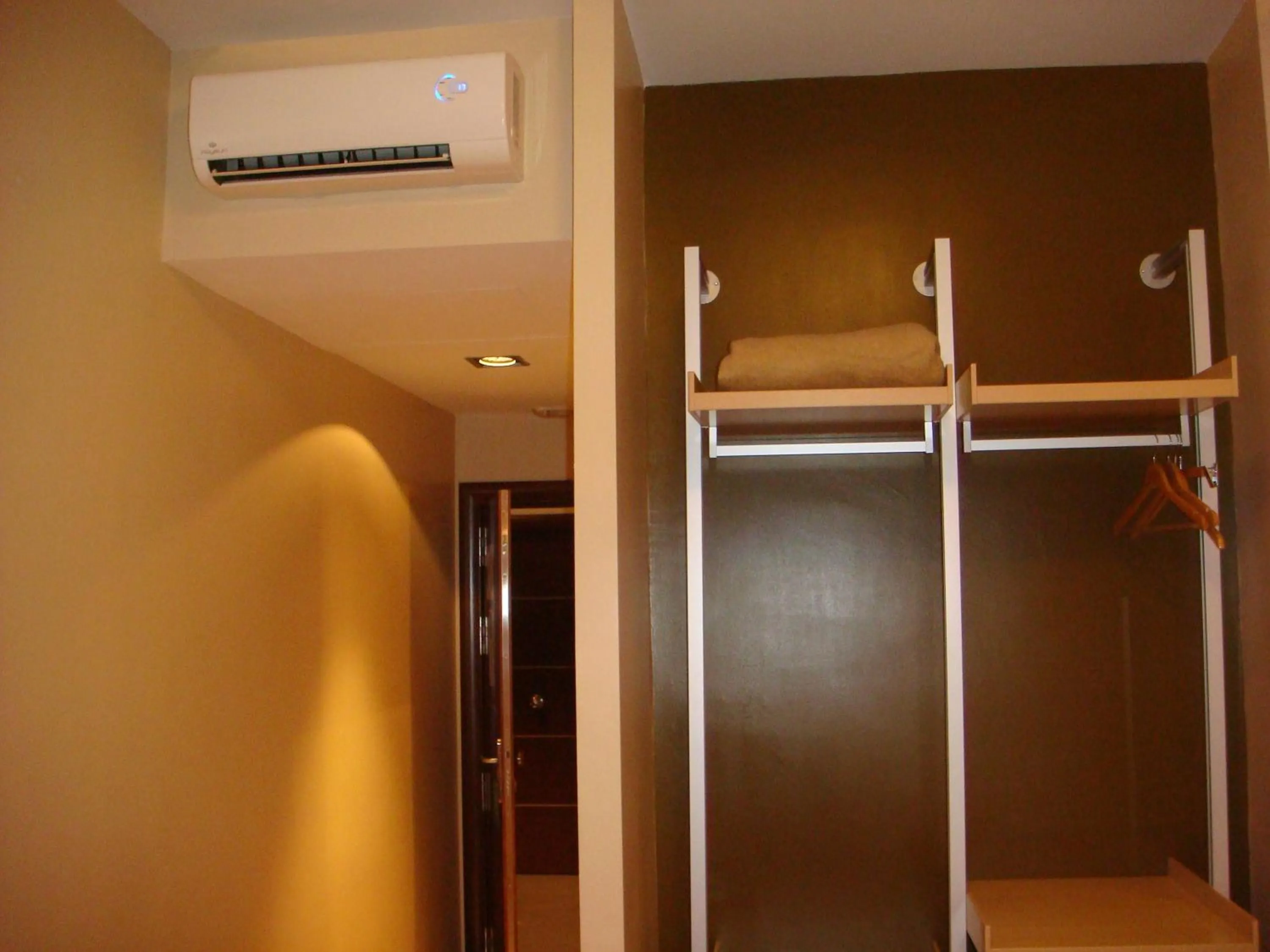 Single Room in Hotel León Tierra de Vinos