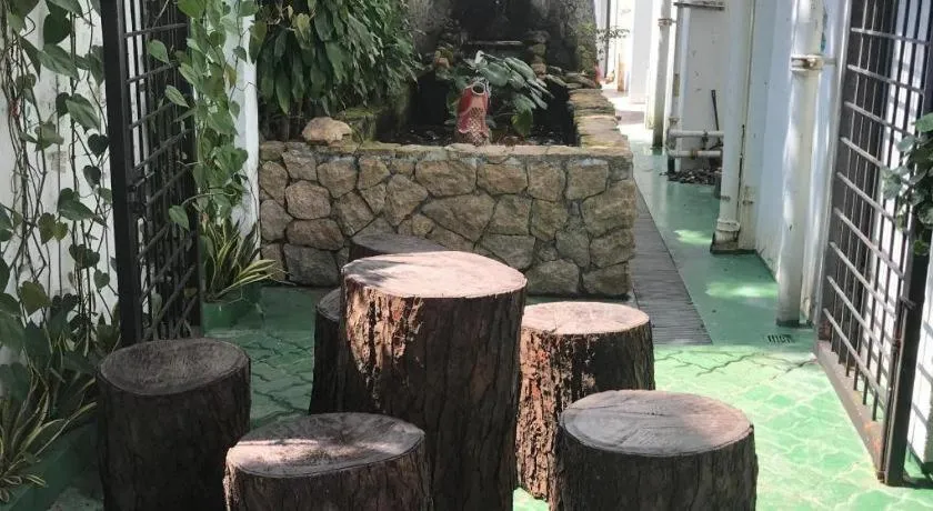 Lai Ming Hotel Cosmoland