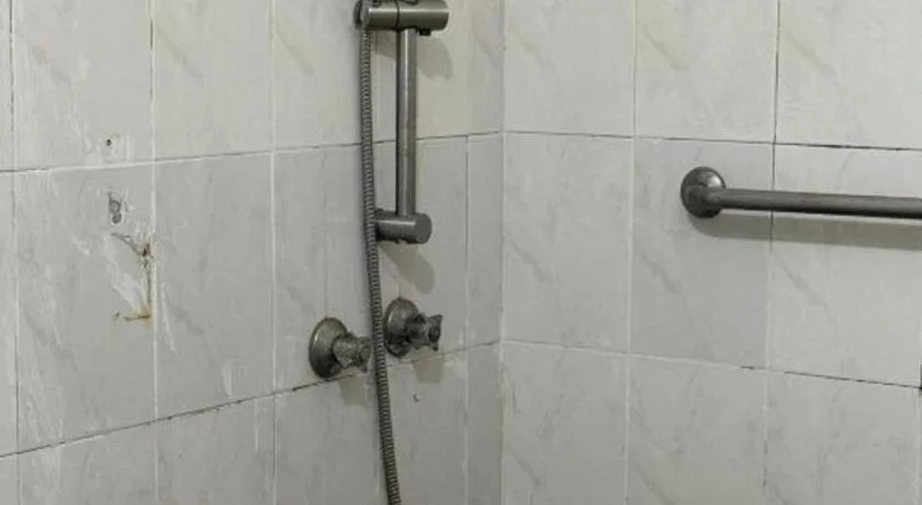 Lai Ming Hotel Cosmoland