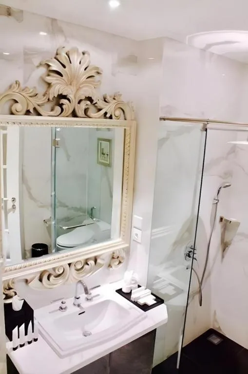 Lafayette Boutique Hotel