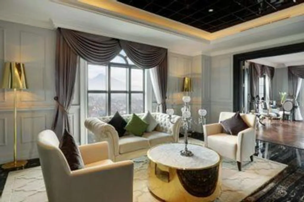 Lafayette Boutique Hotel