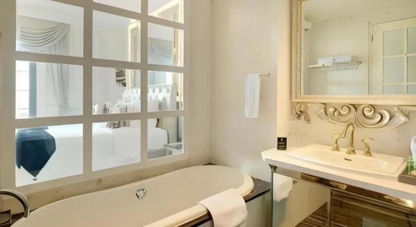 Lafayette Boutique Hotel