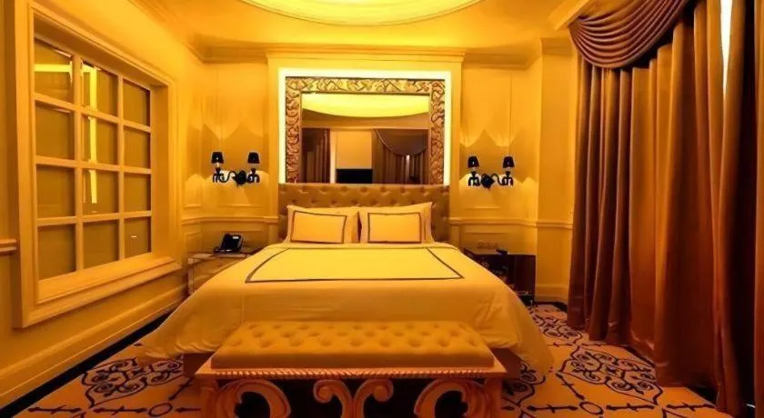 Bed in Lafayette Boutique Hotel