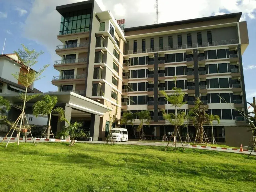 The Convenience Hotel The Convenience Hotel