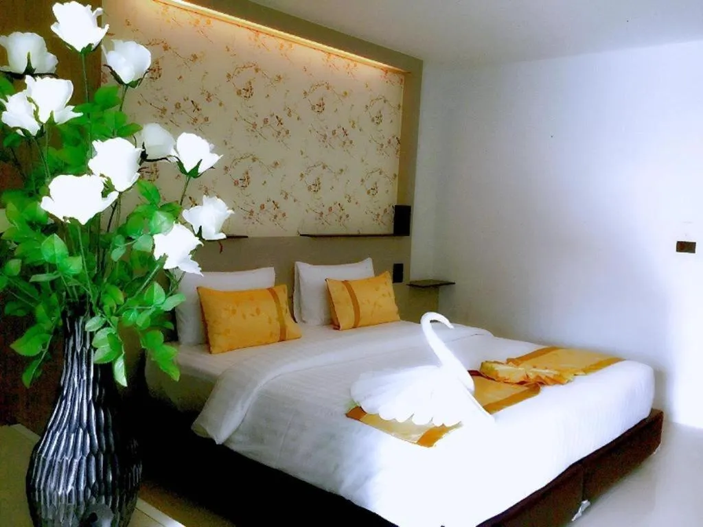 Bed in The Convenience Hotel