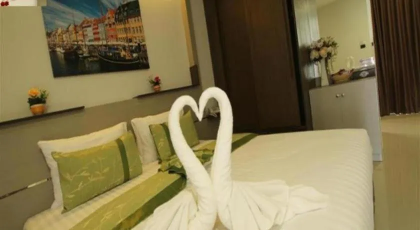 Bed in The Convenience Hotel