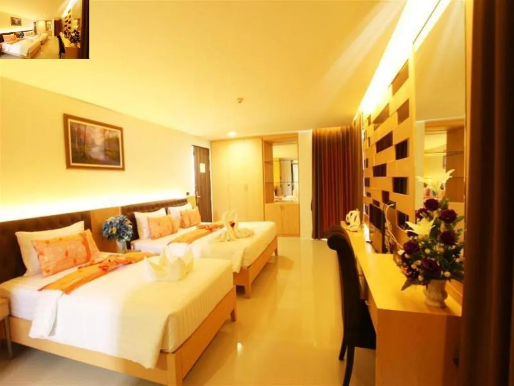 Bed in The Convenience Hotel