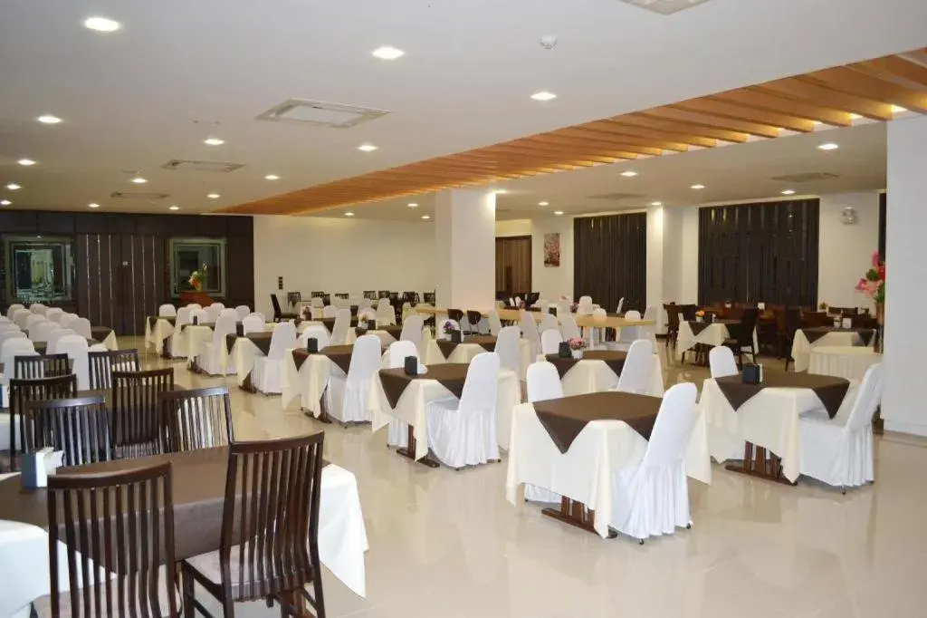 The Convenience Hotel The Convenience Hotel