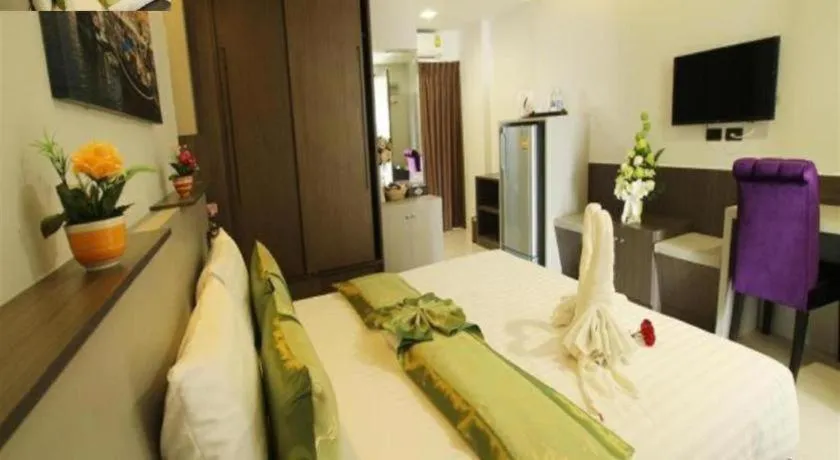 Bed in The Convenience Hotel