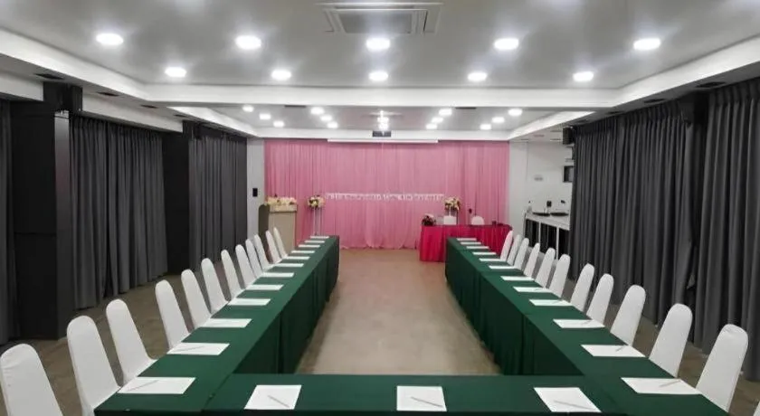 The Convenience Hotel