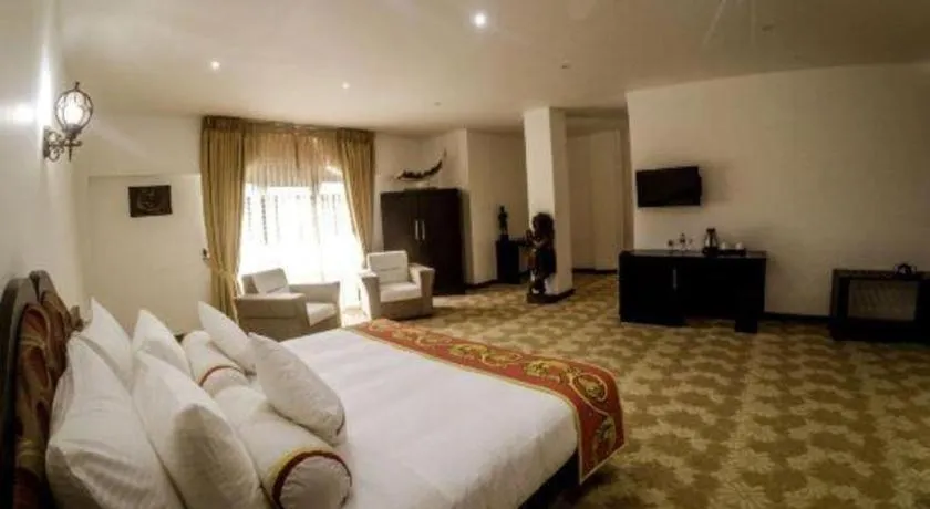 Bed in Royal Kandyan