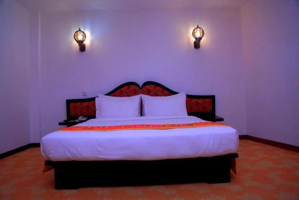Bed in Royal Kandyan