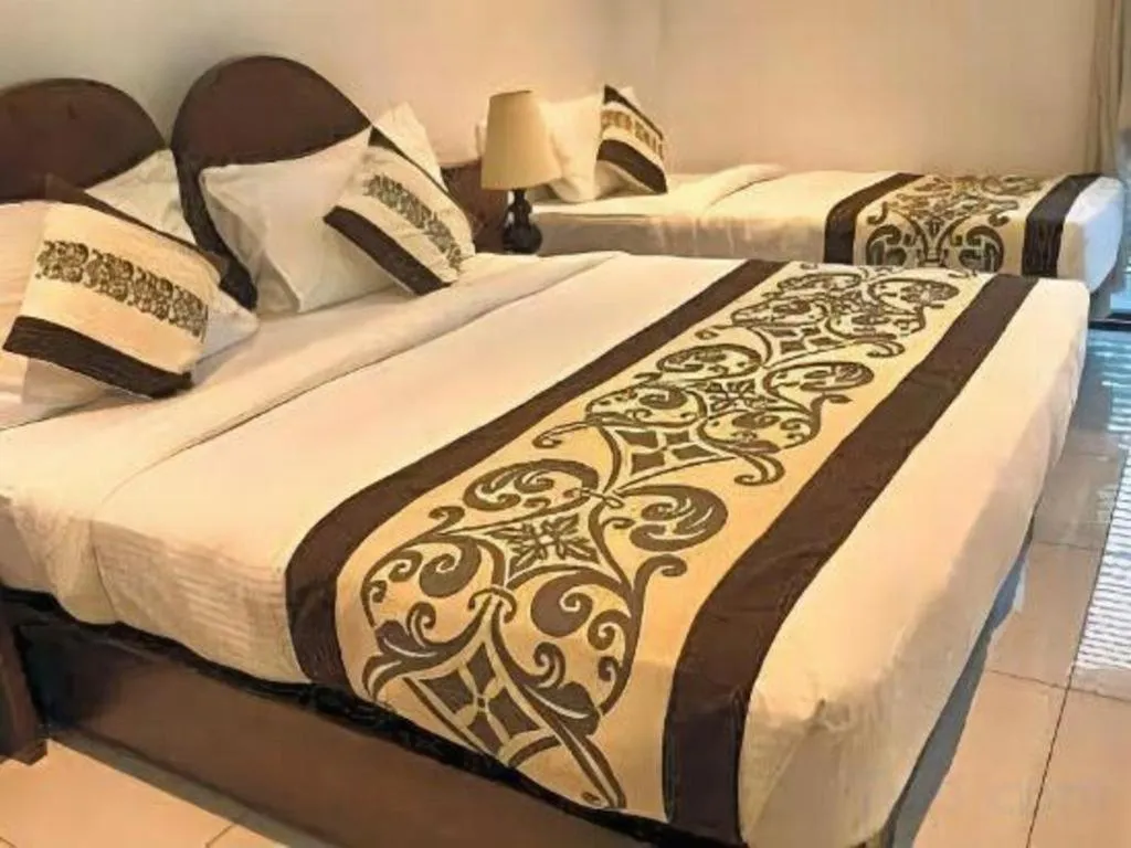 Bed in Royal Kandyan