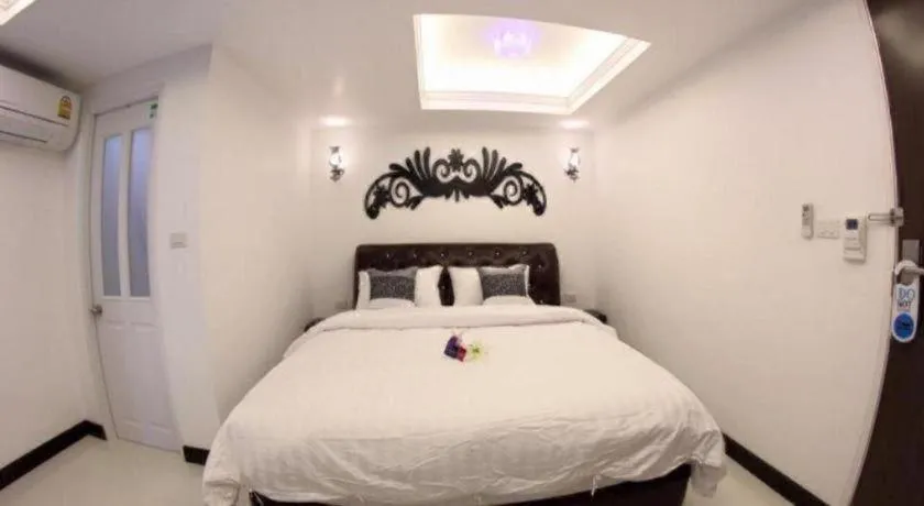 Bed in Samranchaykhong Hotel