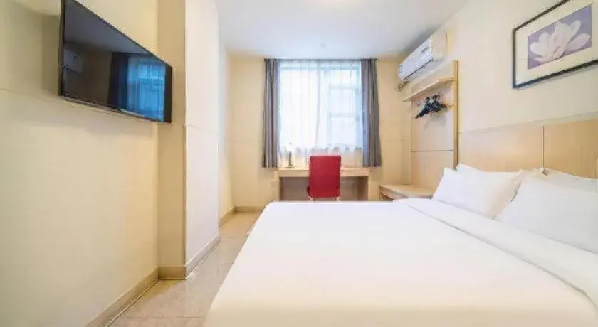 Bed in Jinjiang Inn Guangzhou Liwan Caihongqiao Metro Station Bed in Jinjiang Inn Guangzhou Liwan Caihongqiao Metro Station