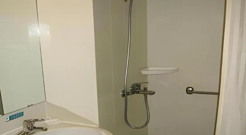 Jinjiang Inn Guangzhou Liwan Caihongqiao Metro Station