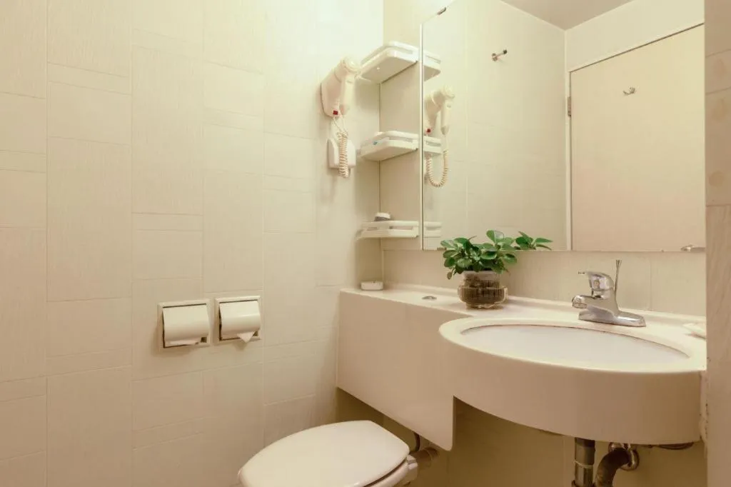 Jinjiang Inn Guangzhou Liwan Caihongqiao Metro Station