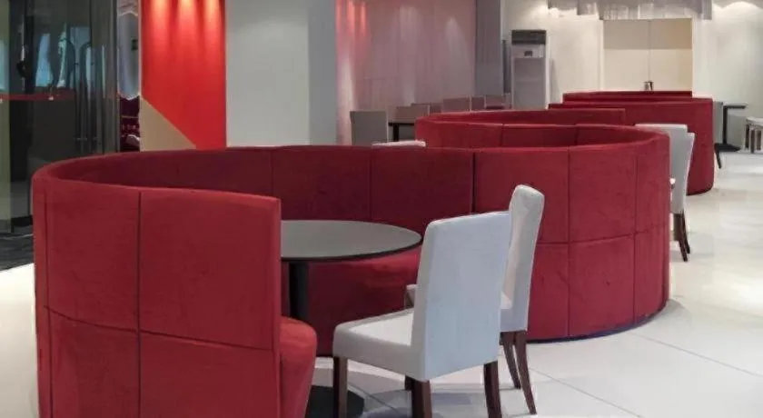 Jinjiang Inn Guangzhou Liwan Caihongqiao Metro Station