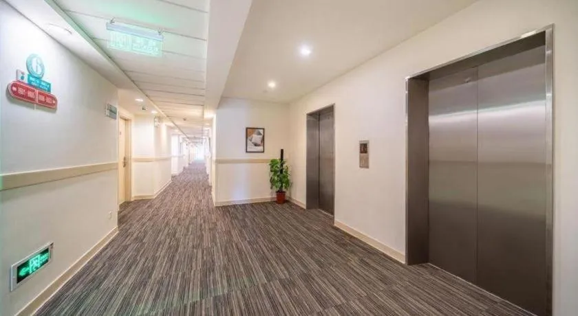 Jinjiang Inn Guangzhou Liwan Caihongqiao Metro Station