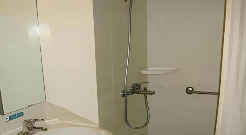 Jinjiang Inn Guangzhou Liwan Caihongqiao Metro Station