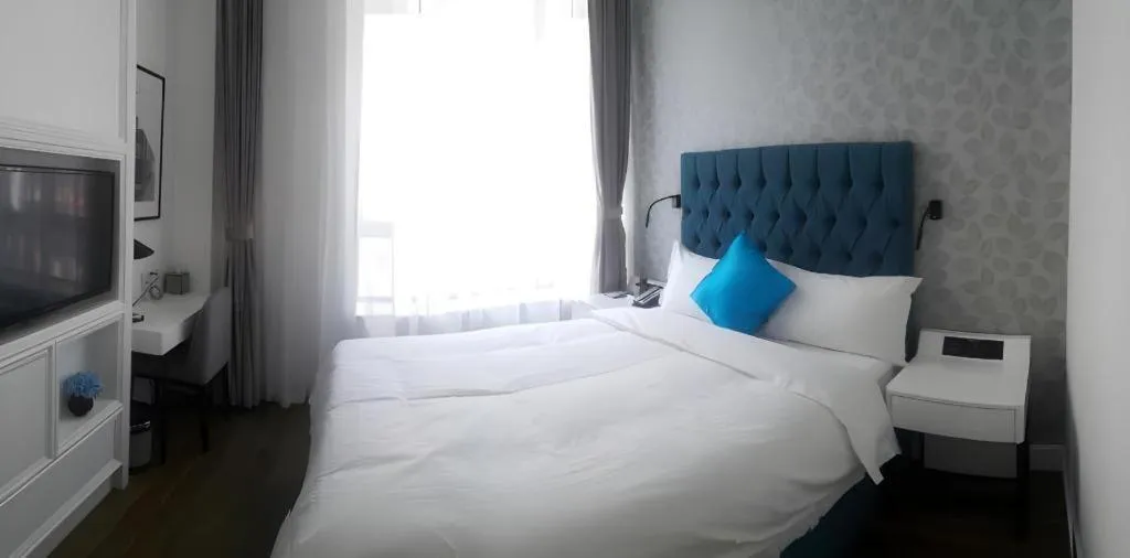 Bed in Shanghai Jinchen Hotel