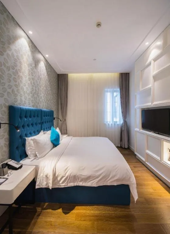 Bed in Shanghai Jinchen Hotel