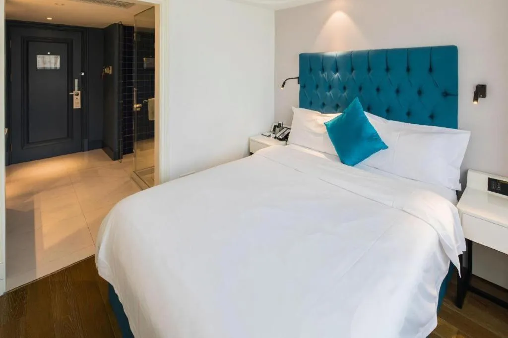 Bed in Shanghai Jinchen Hotel