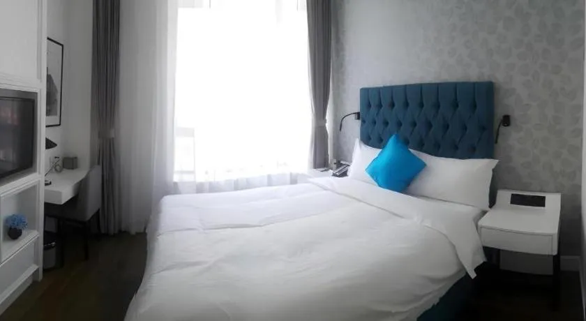 Bed in Shanghai Jinchen Hotel